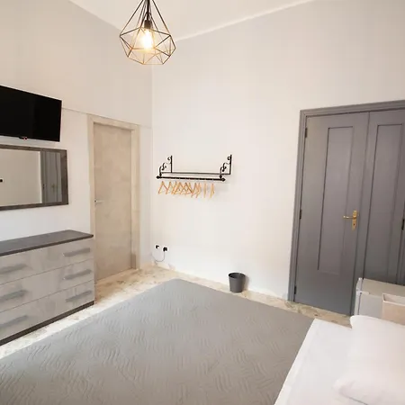 Rudiae Boutique 2* Lecce